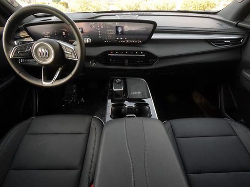 Used 2025 Buick Enclave Preferred image 13