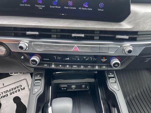 Certified 2025 Kia Telluride SX Prestige X-Pro AWD/4WD image 19