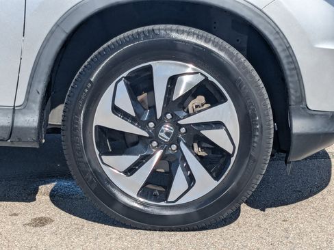 Used 2016 Honda CR-V Touring image 11