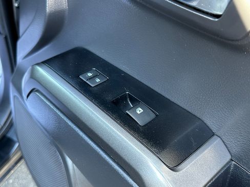 Used 2023 Toyota Tacoma 4x4 Double Cab image 16