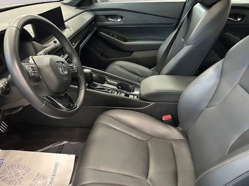 Used 2025 Honda Accord Sport image 9
