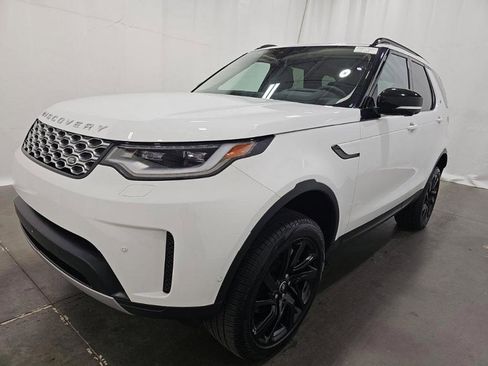Used 2024 Land Rover Discovery S image 1
