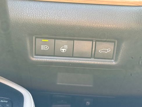 Used 2024 Toyota Grand Highlander AWD image 31
