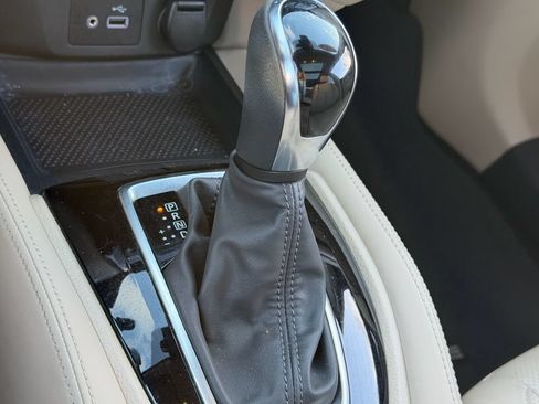 Used 2018 Nissan Rogue SL w/ Premium Package AWD/4WD image 24