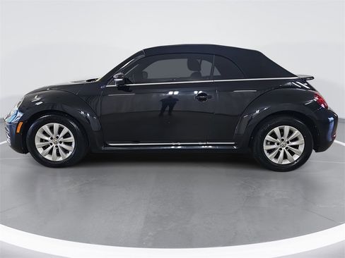 Used 2019 Volkswagen Beetle 2.0T S image 7