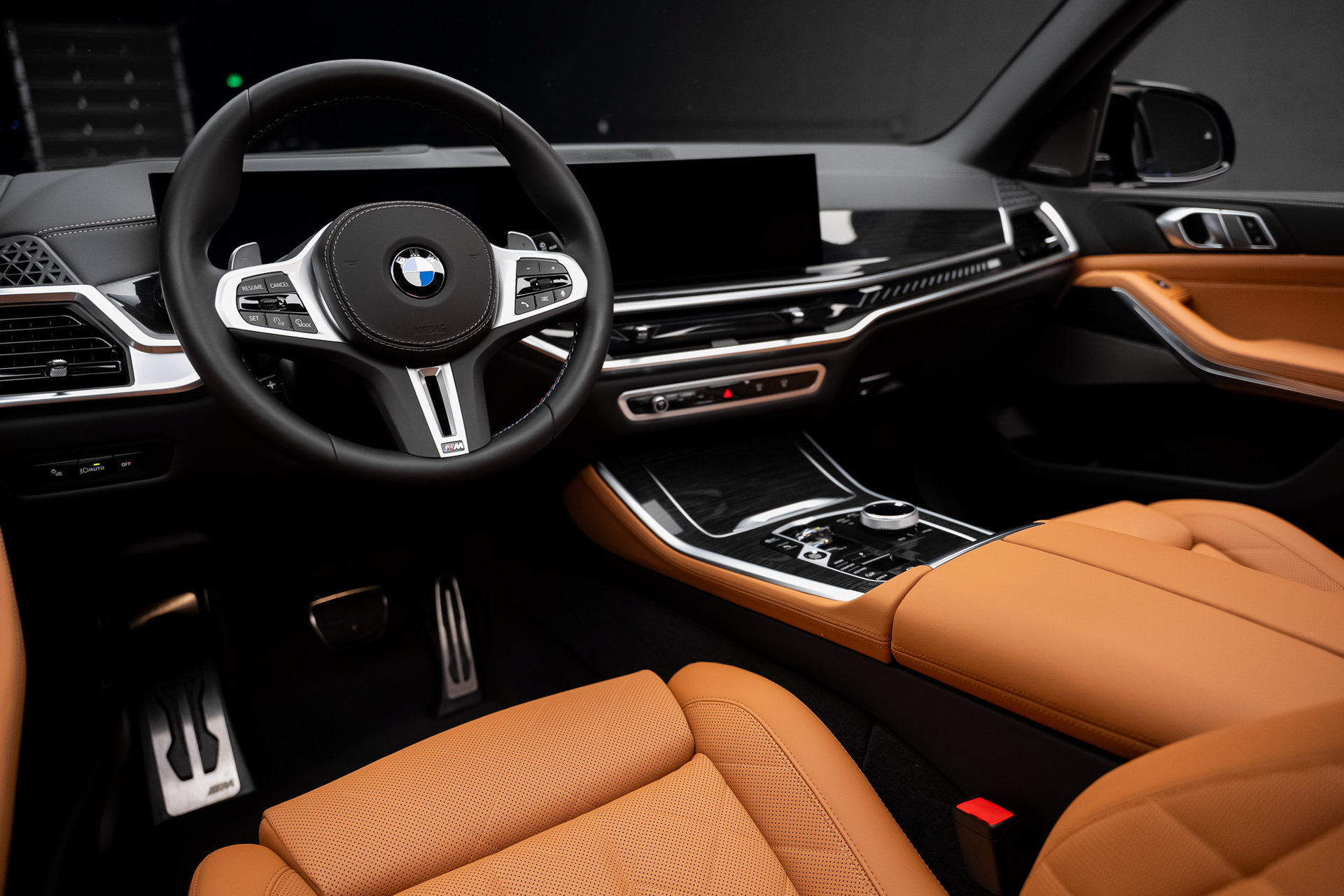 Used 2026 BMW X5 M60i AWD/4WD image 2