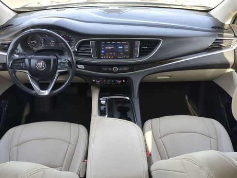 Used 2022 Buick Enclave Essence image 15