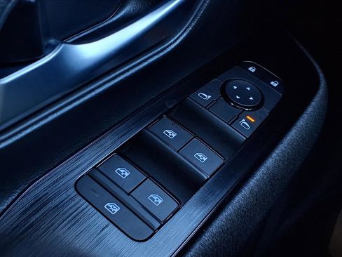 New 2026 Nissan Kicks SV image 24