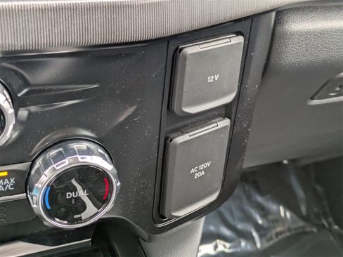 New 2025 Ford F250 Platinum w/ FX4 Off-Road Package image 25