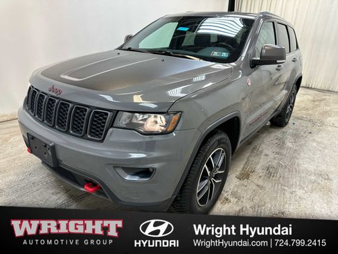 Used 2020 Jeep Grand Cherokee Trailhawk image 3