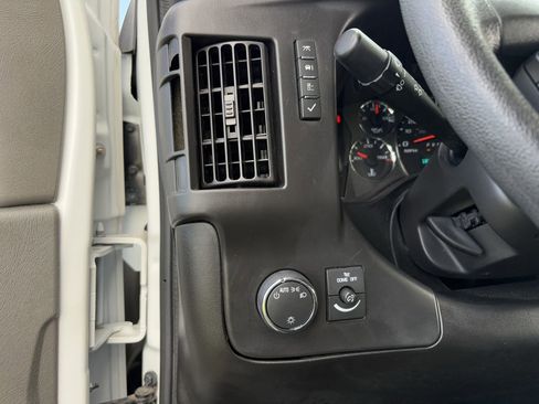 Used 2024 Chevrolet Express 2500 Work Van w/ Driver Convenience Package image 21