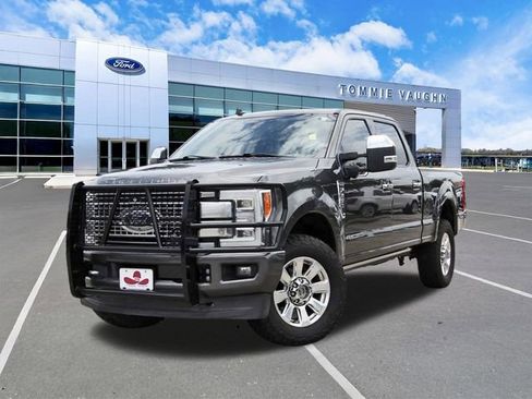 Certified 2019 Ford F250 Platinum w/ Platinum Ultimate Package AWD/4WD image 1