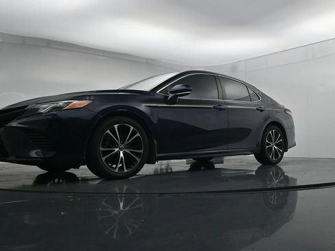 Used 2018 Toyota Camry SE w/ Convenience Package FWD image 20