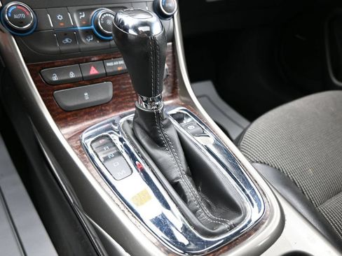 Used 2013 Chevrolet Malibu LT FWD image 21