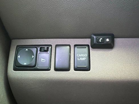 Used 2017 Nissan Frontier SV image 30