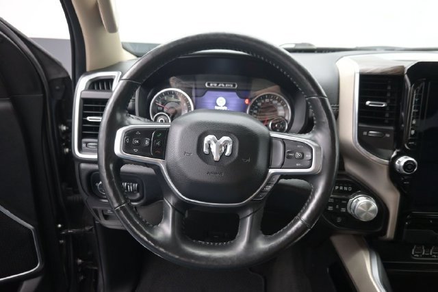 Used 2020 RAM 1500 Laramie AWD/4WD image 25