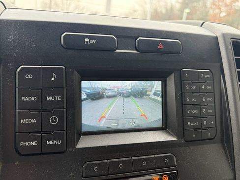 Used 2018 Ford F250 XL w/ Power Equipment Group image 32