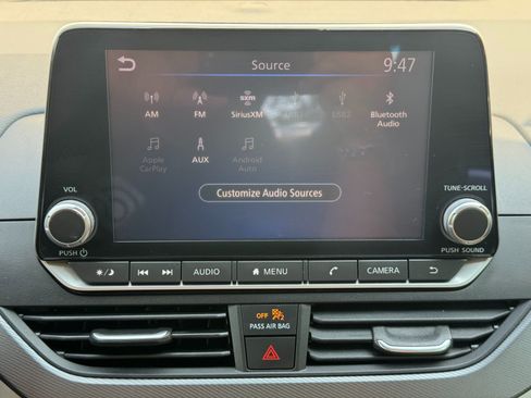 Used 2023 Nissan Altima 2.5 SR FWD image 22