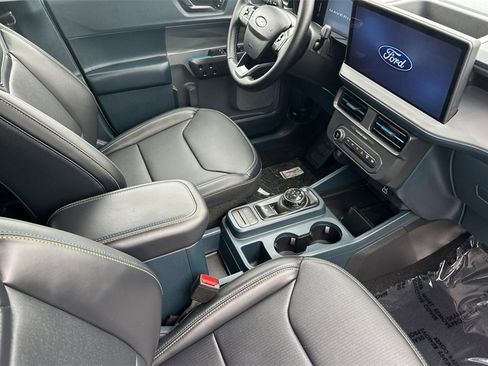 New 2025 Ford Maverick Lobo image 13