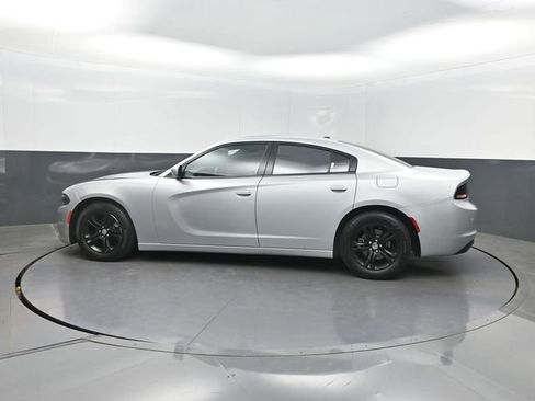 Used 2021 Dodge Charger SXT w/ Leather Interior Group RWD image 2
