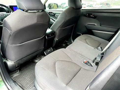 Certified 2023 Toyota Highlander LE image 18