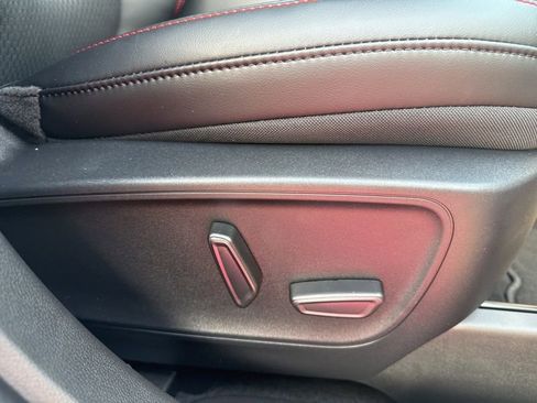 New 2025 Ford Escape ST-Line Select w/ Tech Pack #2 AWD/4WD image 16