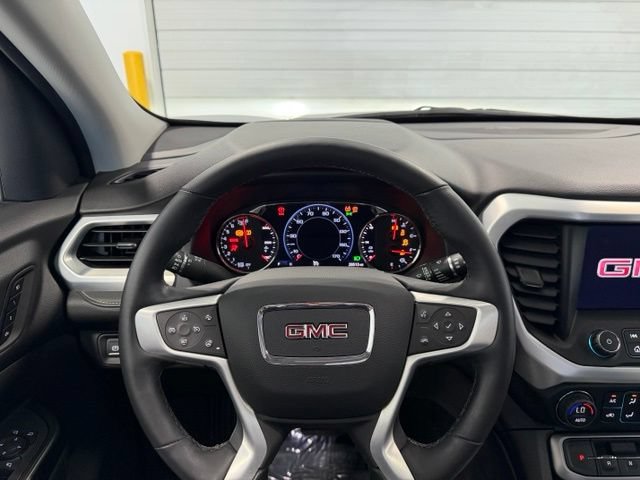 Used 2023 GMC Acadia SLT w/ Technology Package AWD/4WD image 14