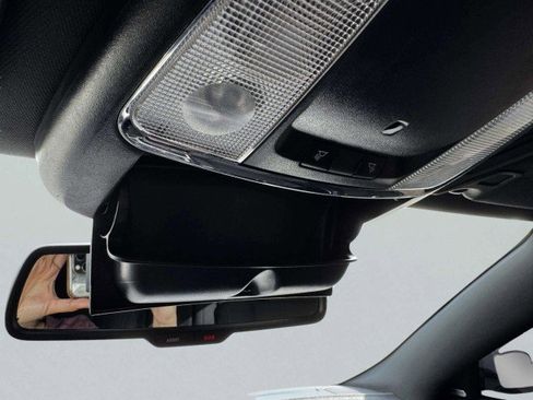 Used 2019 Dodge Charger Scat Pack w/ Navigation & Travel Group image 90