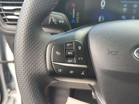 Used 2023 Ford Escape ST-Line w/ Tech Pack #1 FWD image 37
