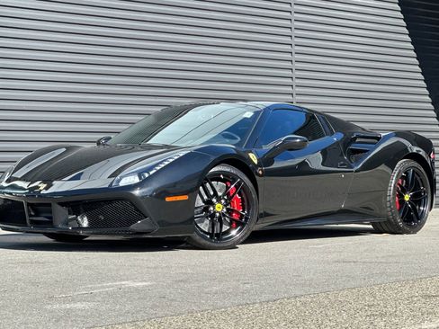 Used 2018 Ferrari 488 Spider image 1