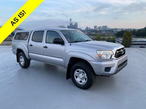 Used 2014 Toyota Tacoma PreRunner w/ SR5 Package RWD image 1