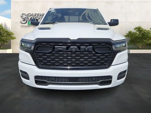 New 2026 RAM 1500 Express AWD/4WD image 8