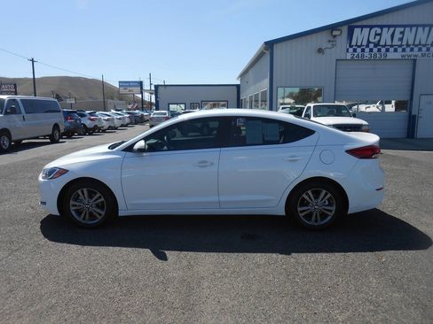 Used 2018 Hyundai Elantra SEL FWD image 6