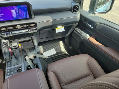 New 2026 Toyota Land Cruiser w/ Premium Package AWD/4WD image 18