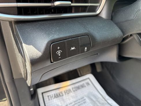 Used 2023 Hyundai Elantra SEL FWD image 21