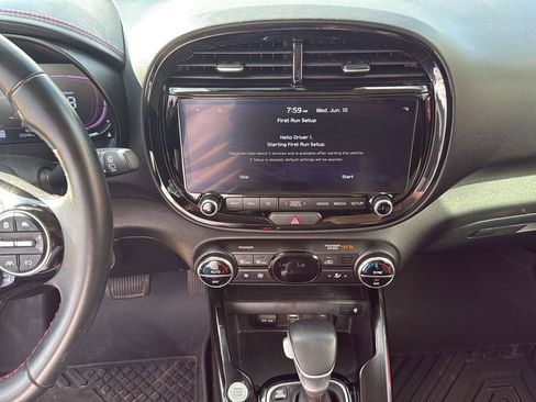 Used 2025 Kia Soul GT-Line FWD image 22