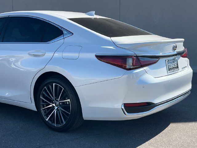 Certified 2025 Lexus ES 300h w/ Premium Package FWD image 8