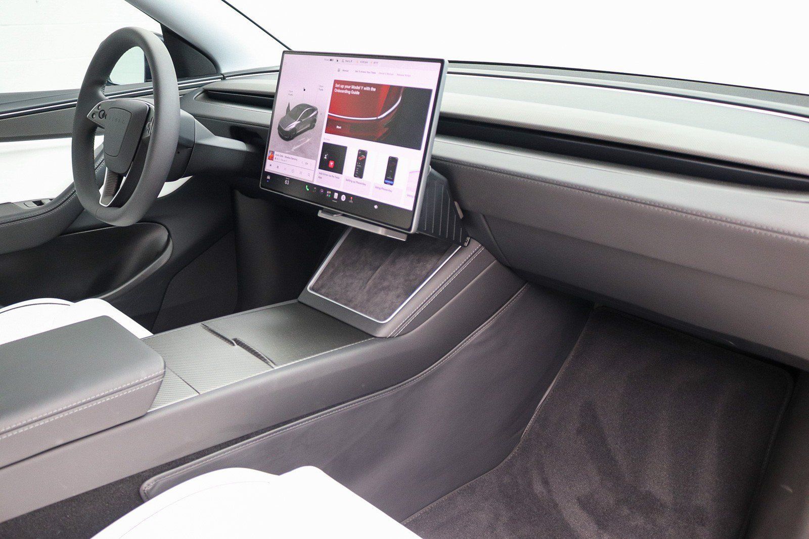 Used 2026 Tesla Model Y Performance AWD/4WD image 19