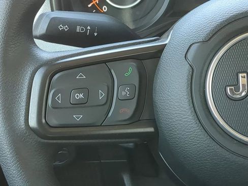 Certified 2025 Jeep Wrangler Sport image 23