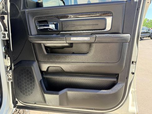 Used 2018 RAM 3500 Laramie Longhorn image 41