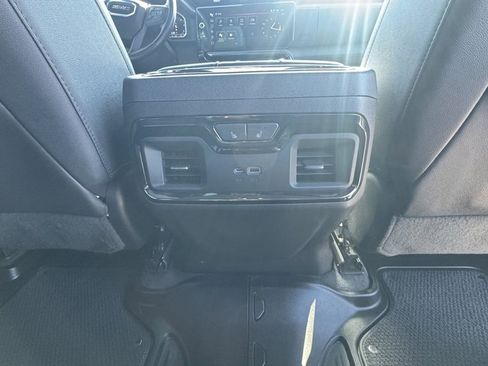 Used 2023 GMC Sierra 1500 AT4 w/ Technology Package image 12
