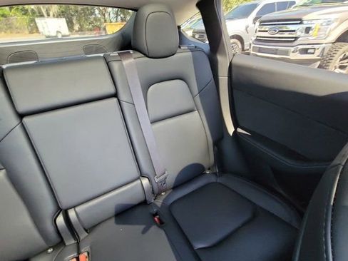 Used 2023 Tesla Model Y Long Range AWD/4WD image 6