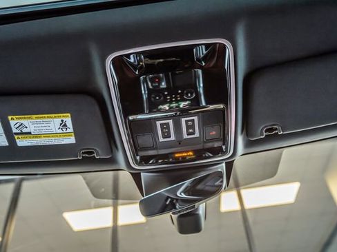 Used 2018 Land Rover Range Rover Sport Supercharged image 36