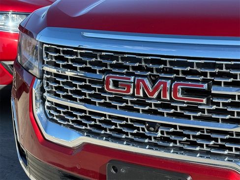 Used 2023 GMC Acadia Denali w/ Denali Ultimate Package image 4