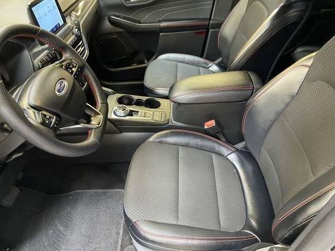Used 2025 Ford Escape ST-Line image 20