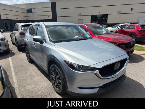 Used 2018 MAZDA CX-5 Touring FWD image 3