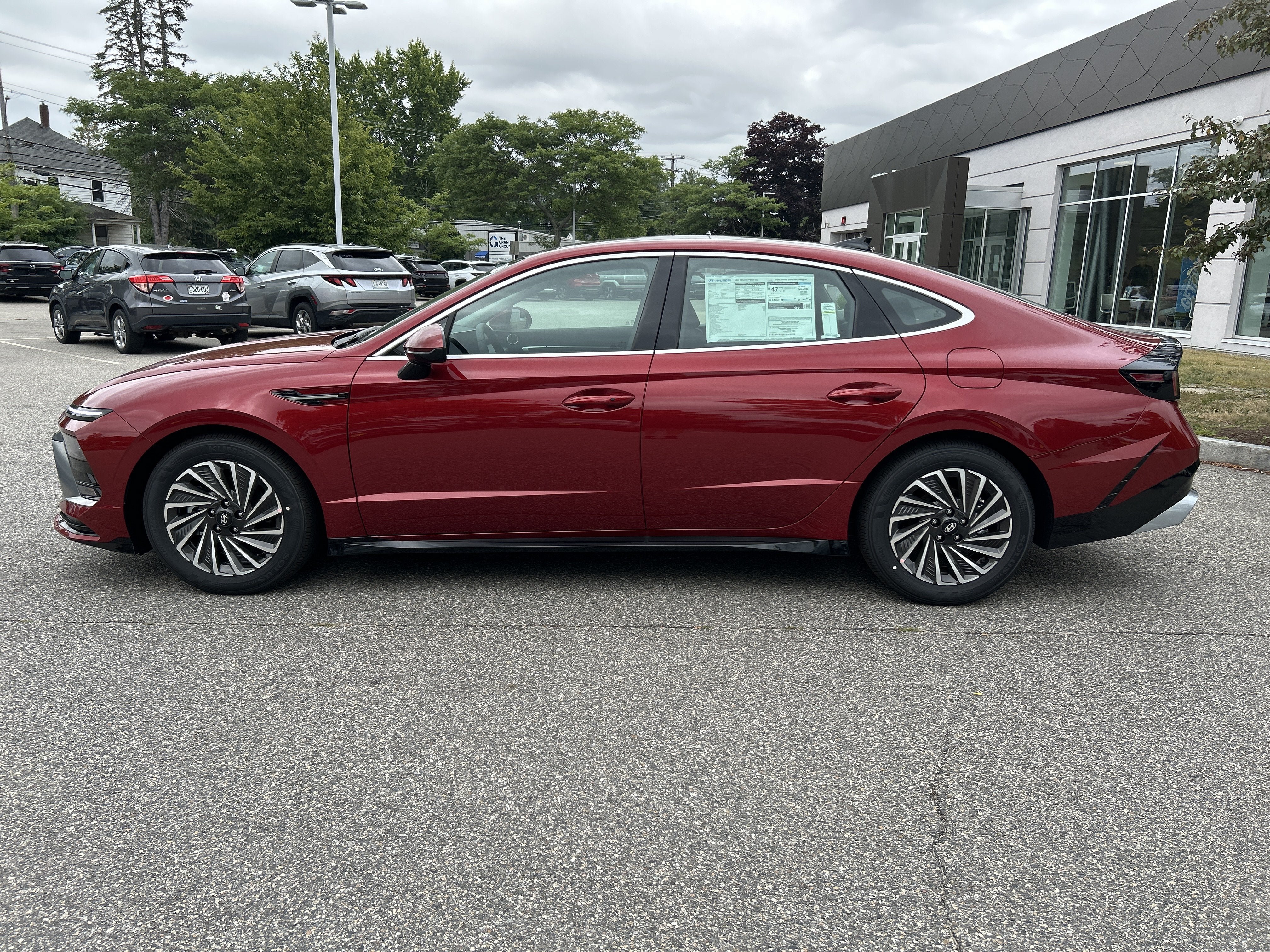 New 2026 Hyundai Sonata SEL FWD image 2