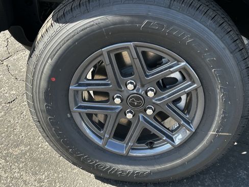 New 2025 Jeep Gladiator Sport image 6