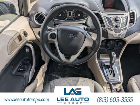 Used 2012 Ford Fiesta SE FWD image 14
