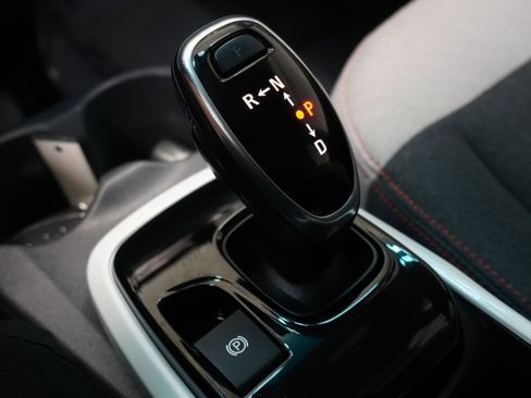 Used 2021 Chevrolet Bolt LT image 19